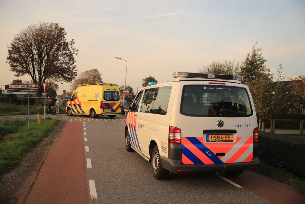 Twee personen gewond na aanrijding
