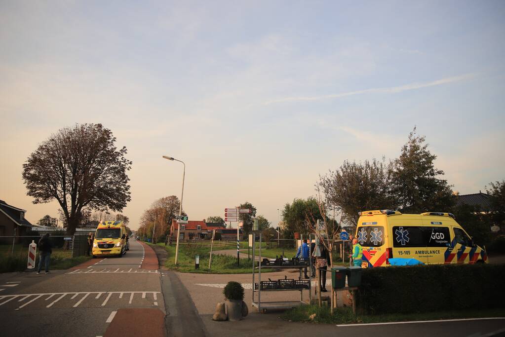 Twee personen gewond na aanrijding