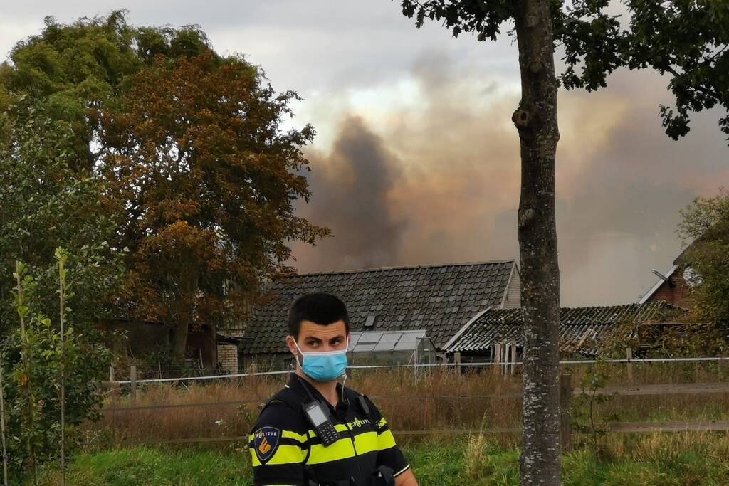 Uitslaande brand in schuur