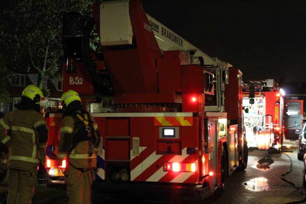 Brand in schoorsteen van woning