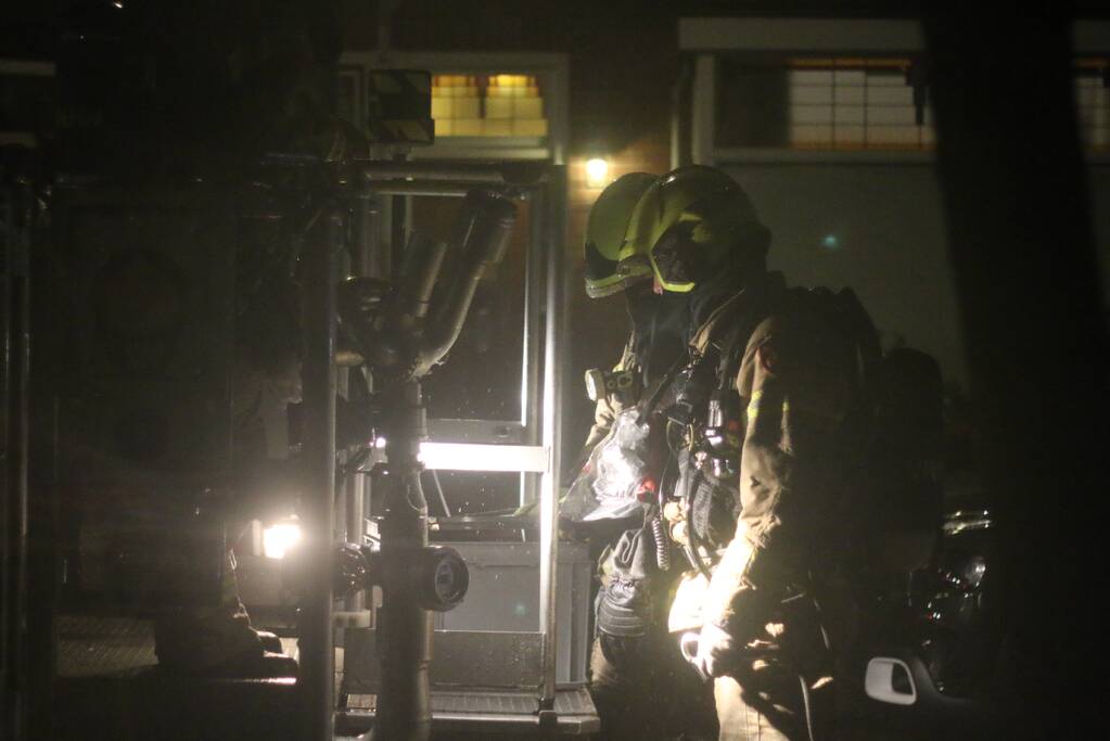 Brand in schoorsteen van woning