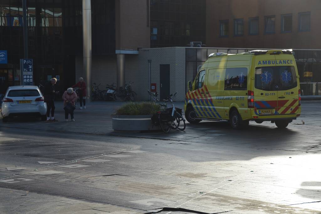Fietser gewond na botsing met auto op beruchte oversteekplaats