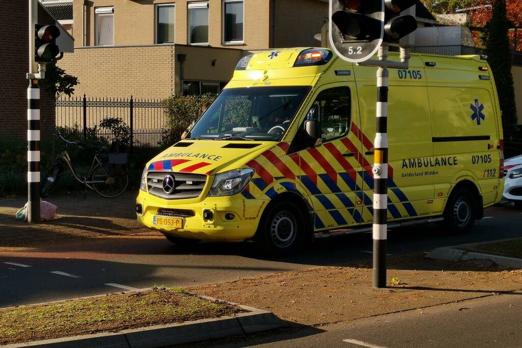 Fietser gewond door aanrijding met auto