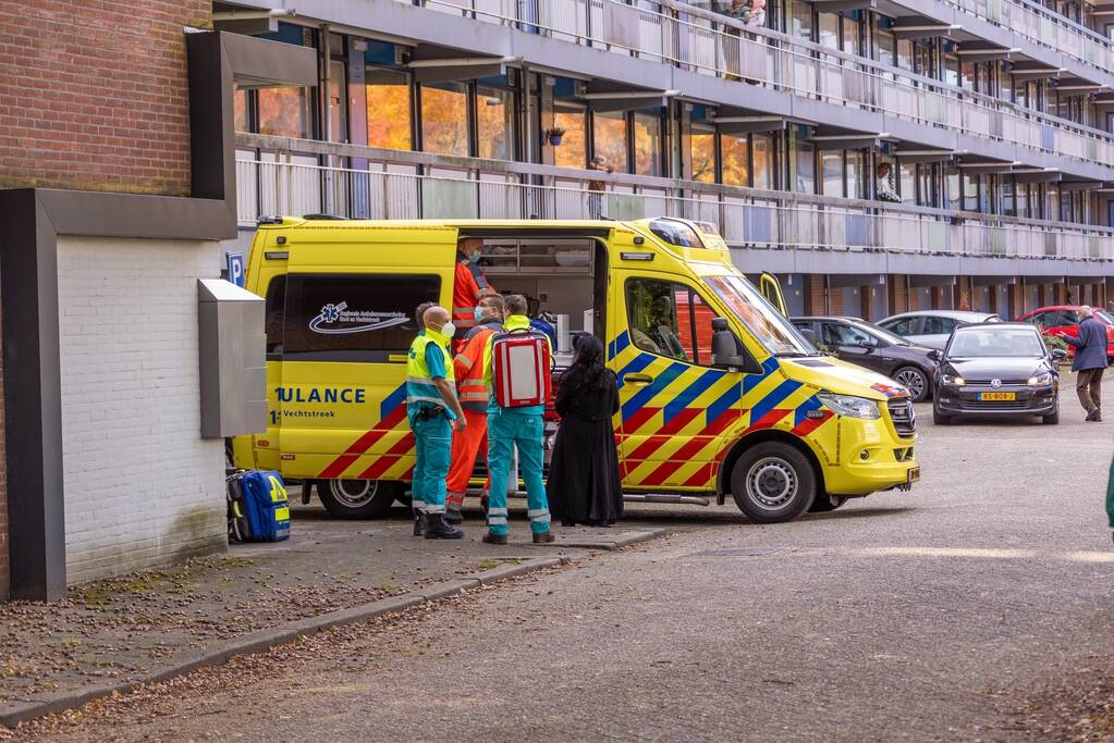 Traumahelikopter landt voor incident in flatwoning
