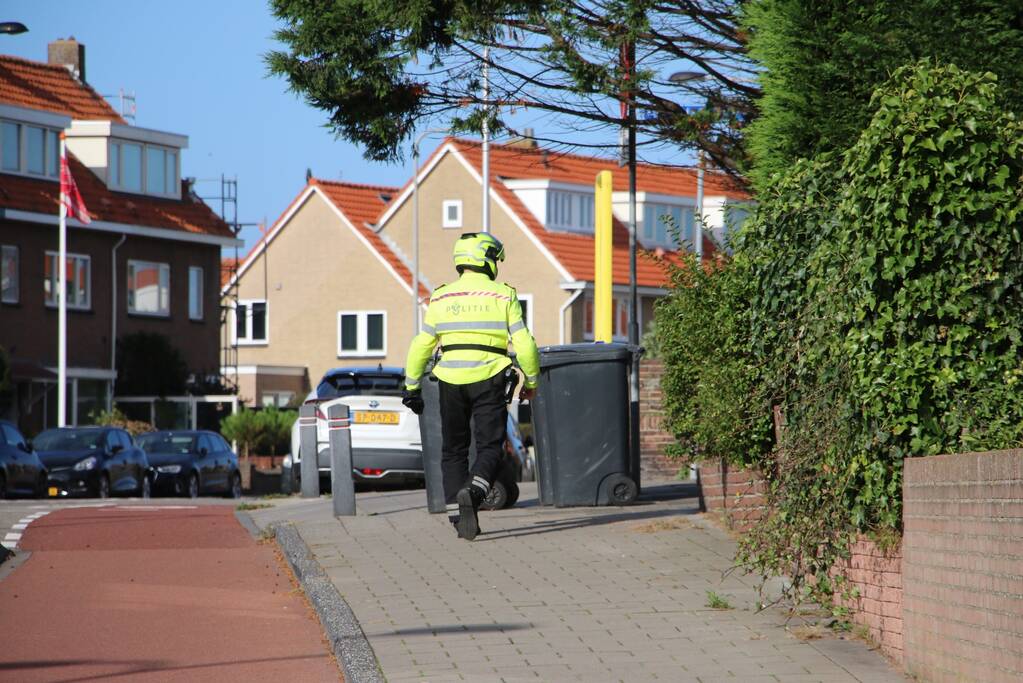 Explosieven Opruimingsdienst haalt granaten, ontsteker en een kogel uit schuur