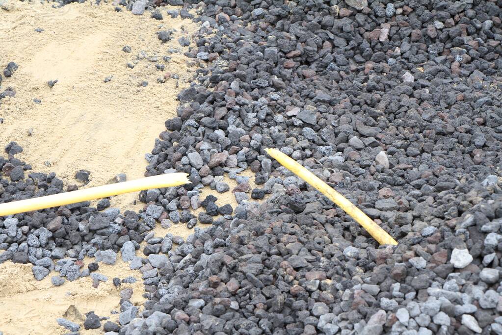 Gasleiding doormidden getrokken bij werkzaamheden