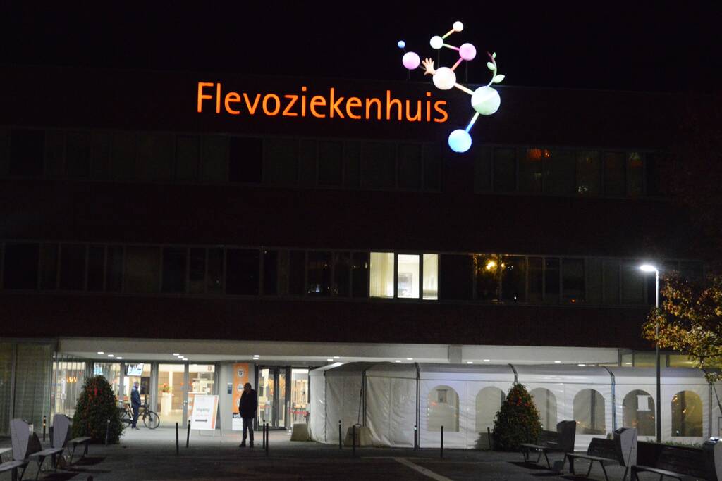 Slachtoffer steekincident loopt ziekenhuis binnen