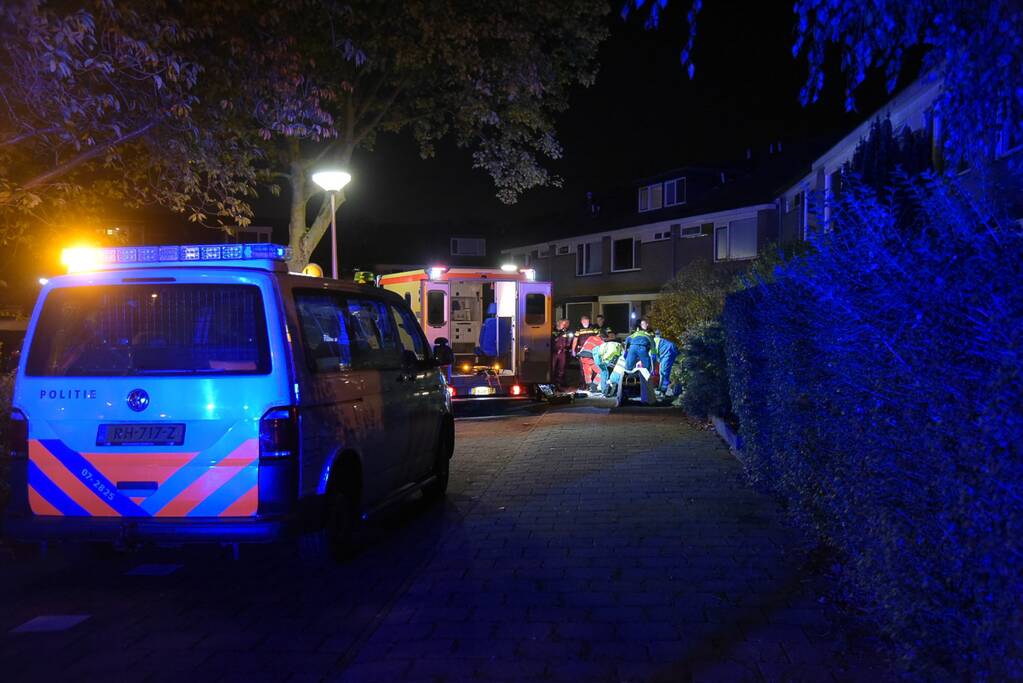 Man zwaargewond bij steekpartij