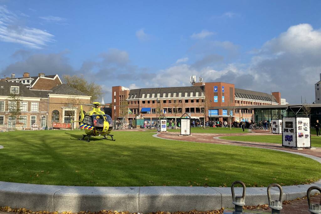 Traumahelikopter landt voor ongeval in huis