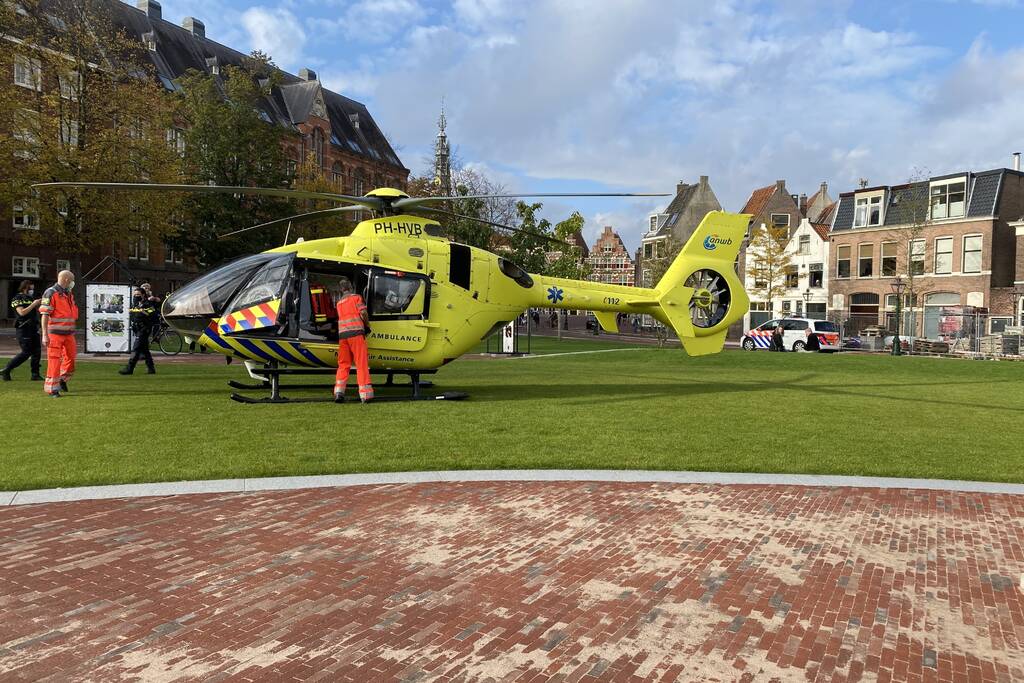 Traumahelikopter landt voor ongeval in huis