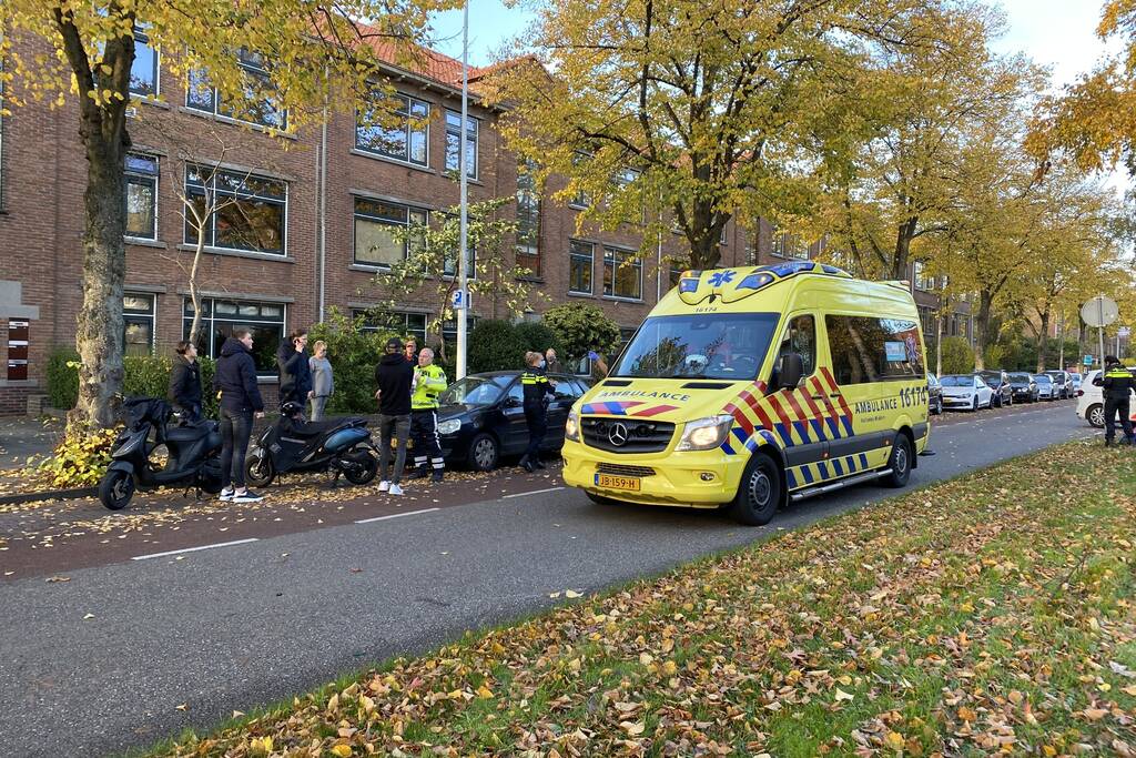 Ongeval tussen scooterrijder en fietsster