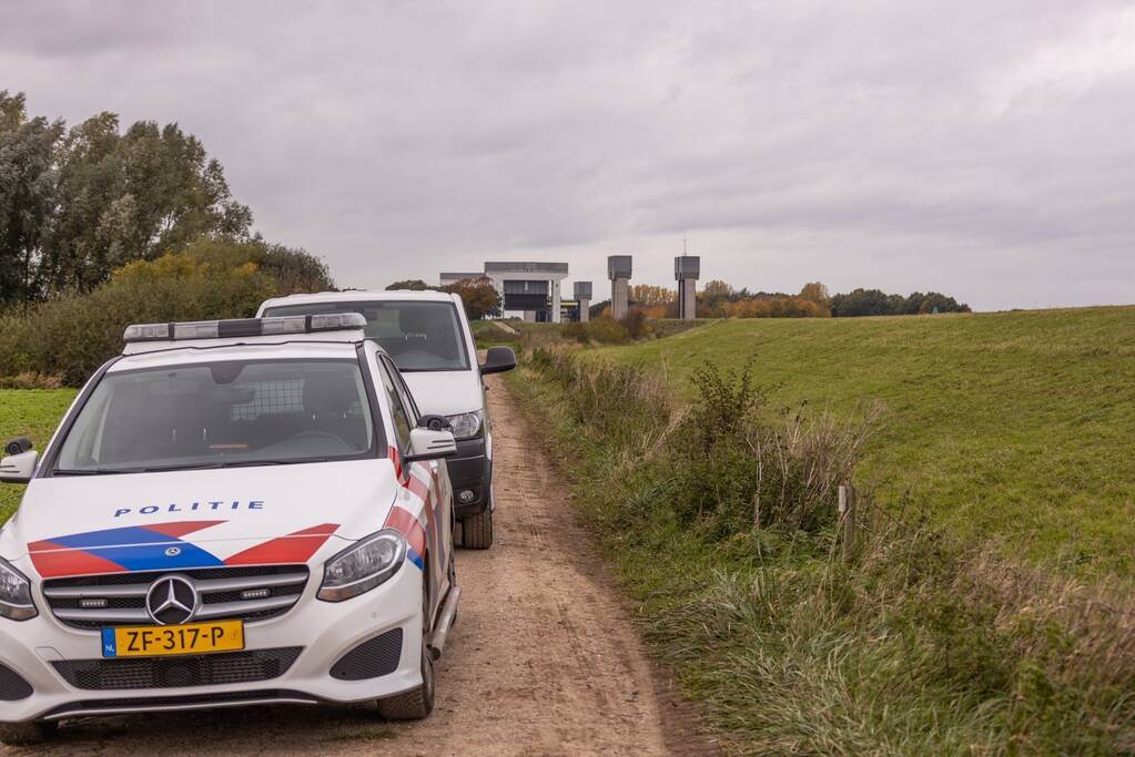 Stoffelijk overschot gevonden in Lek