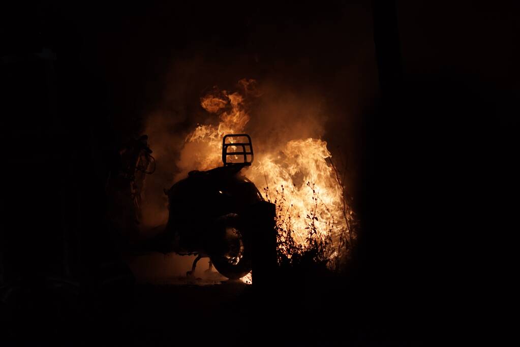 Scooter volledig uitgebrand