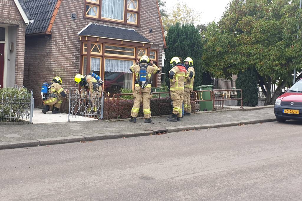 Gaslek in voortuin van woning