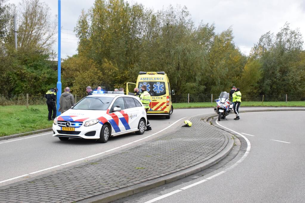 Traumahelikopter landt voor eenzijdig ongeval met motorrijder