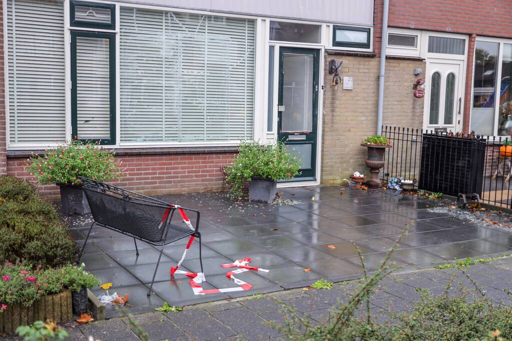 Drie jaar cel en tbs met voorwaarden geëist tegen ex van dochter voor bedreiging en explosie