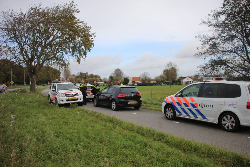 Voorbijgangers maken zich zorgen om zwemster en bellen 112