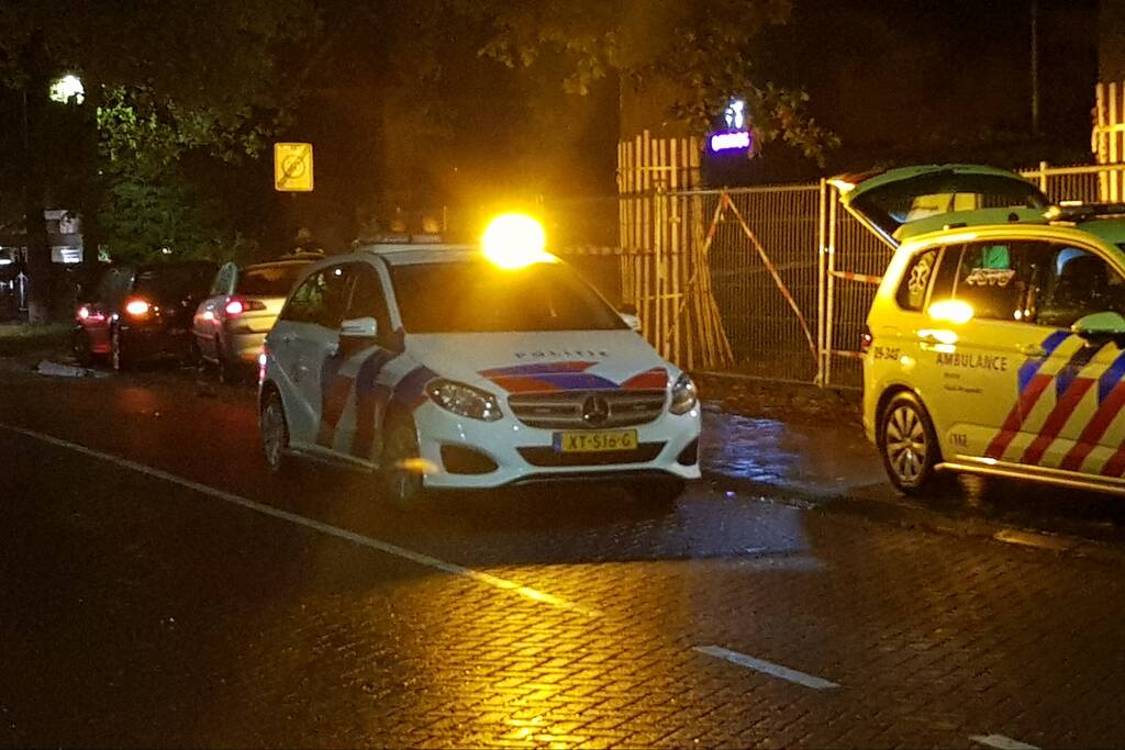 Twee auto's lopen schade op na botsing