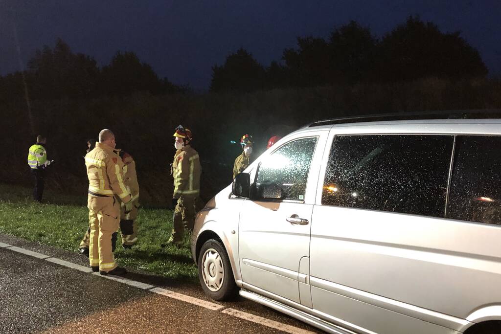 Ongeval tussen bestelbus en personenauto