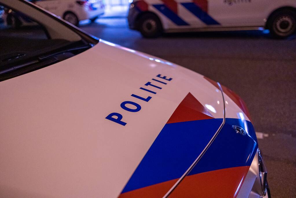 Aangetroffen gewonde vrouw (34) op rijbaan in Zuidoost overleden aan verwondingen