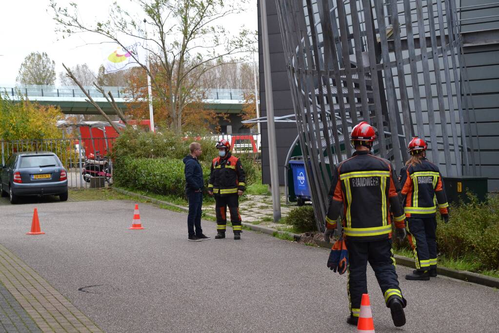 Brandtrap staat op omvallen