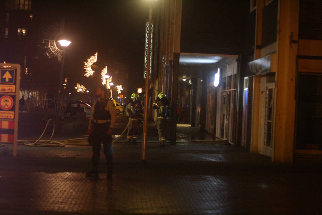 Grote brand in winkelpand