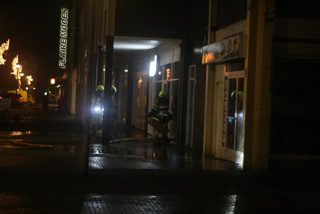 Grote brand in winkelpand