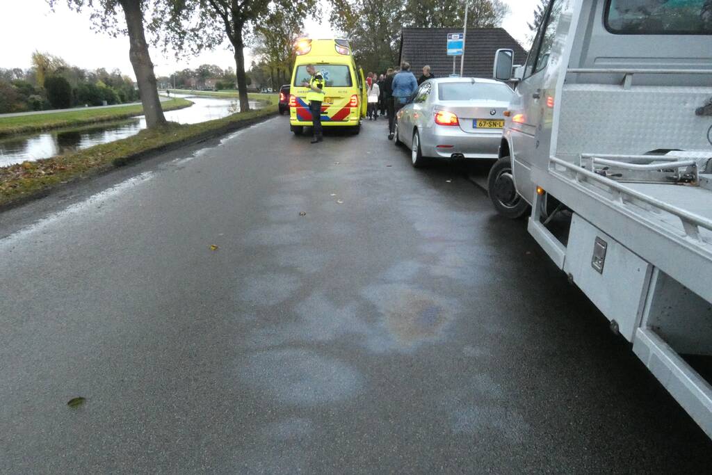 Drie auto's betrokken bij kop-staart aanrijding