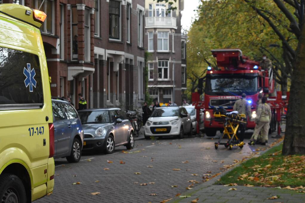 Bekende Nederlander Fred van Leer gewond uit woning gehaald