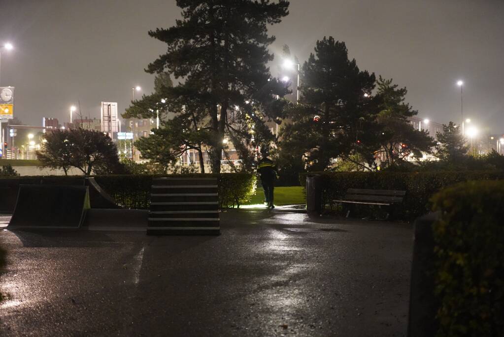 Vrouw gewond bij steekincident in woning