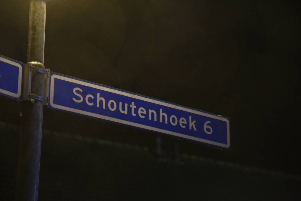 Geparkeerde auto gaat in vlammen op