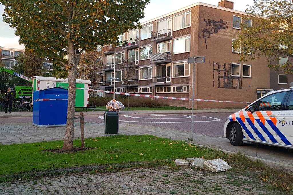 Politie doet inval in appartementencomplex