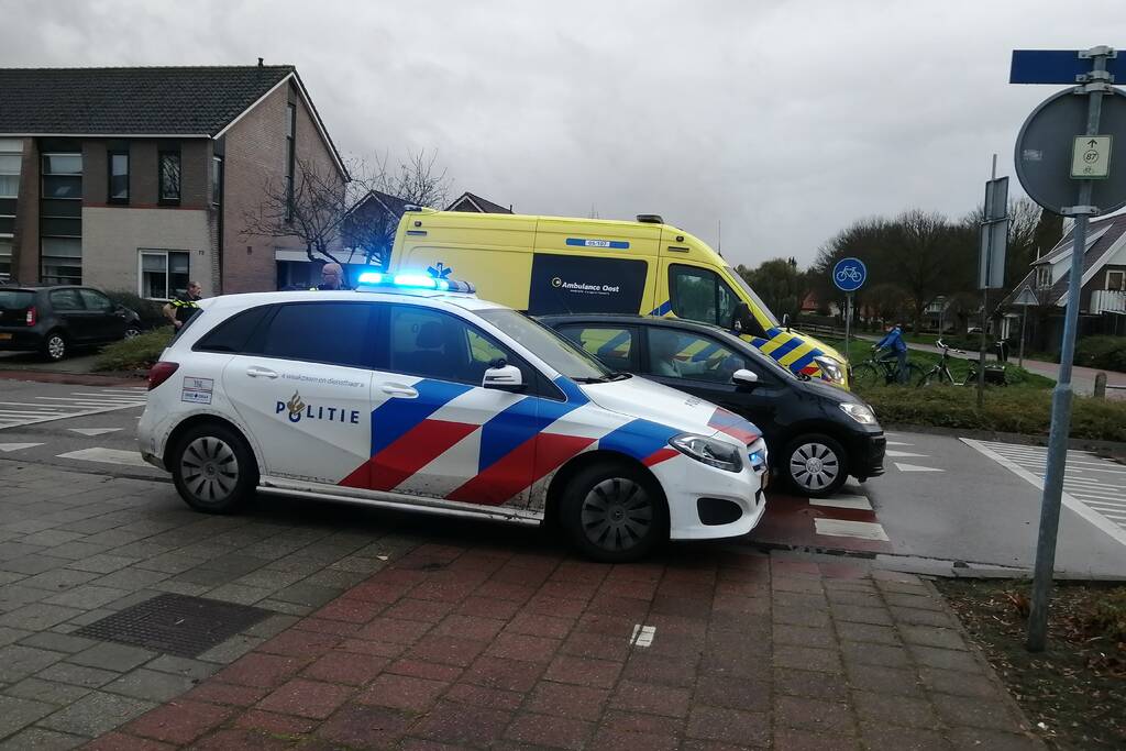 Fietser gewond na aanrijding met auto
