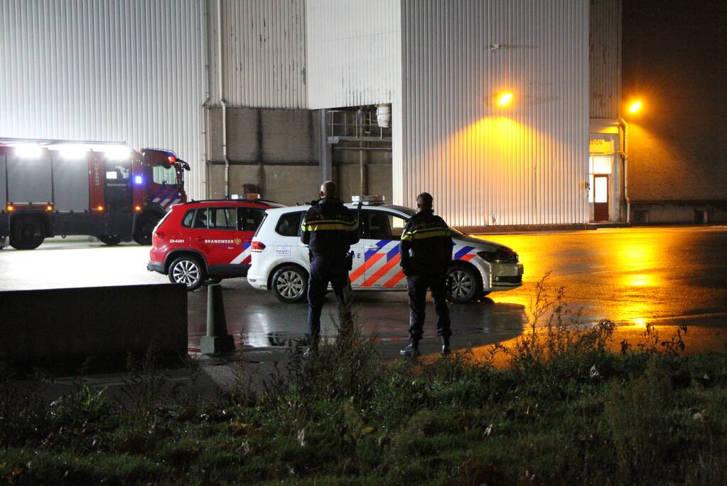 Brand na explosie in bedrijfspand
