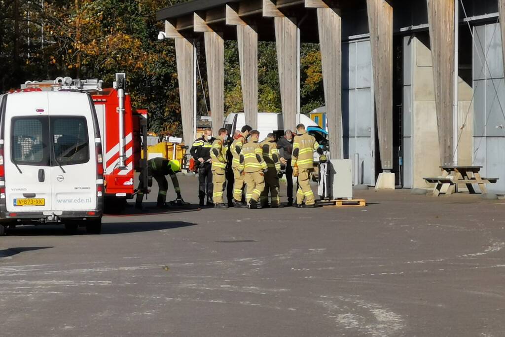 Brandweer knipt aangetroffen kluis open