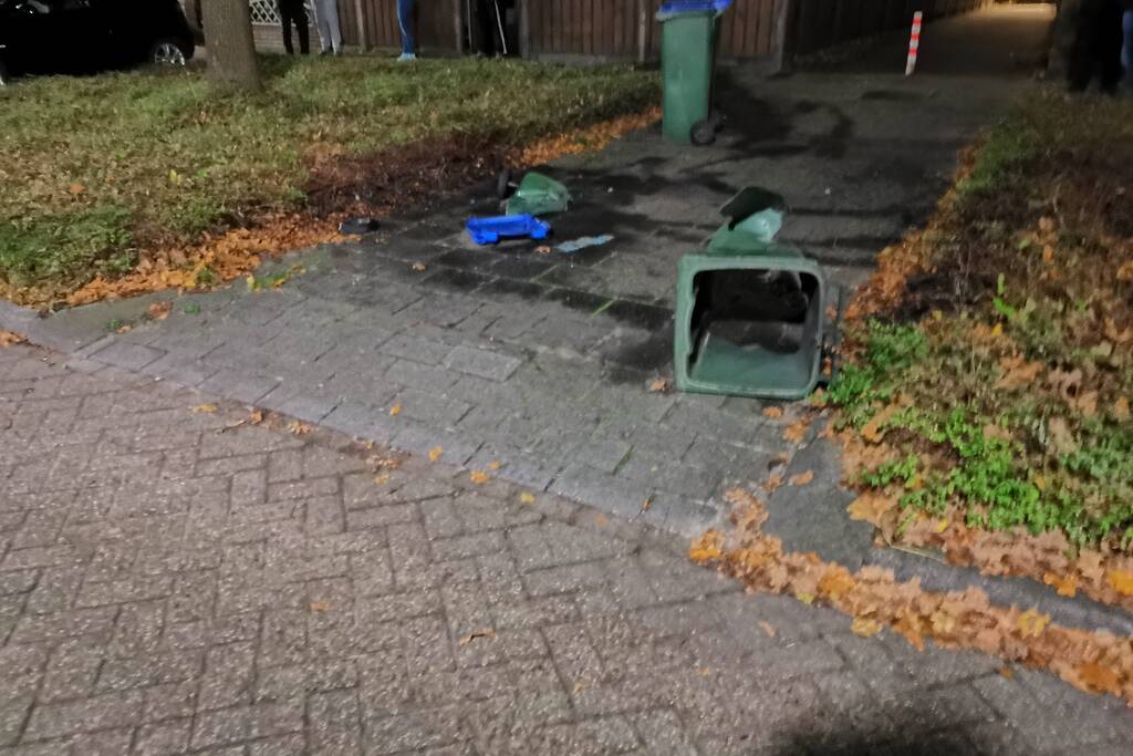 Papiercontainer verwoest door brand