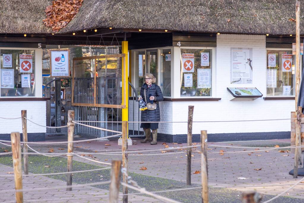 Protestactie tegen doodgeschoten chimpansees DierenPark Amersfoort