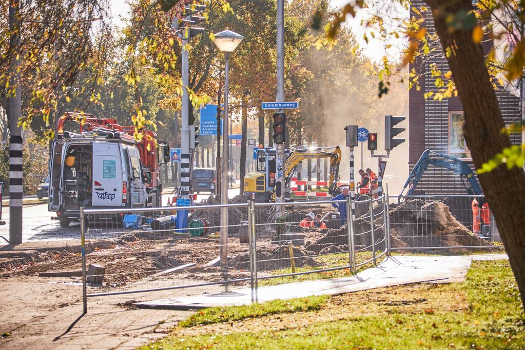 Waterleiding geraakt bij graafwerkzaamheden in Kruiskamp