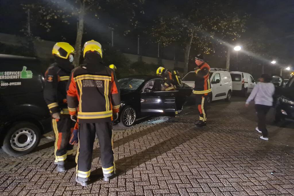 Brand in auto door vuurwerk