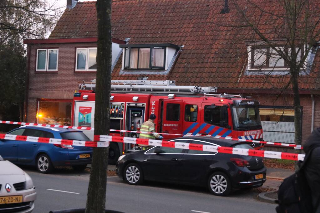 Traumahelikopter ingezet bij woningbrand