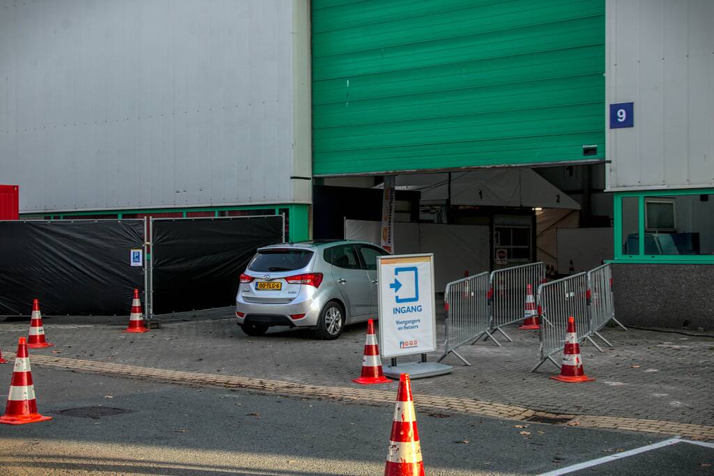 GGD Kennemerland heeft nieuwe coronateststraat geopend in de Waarderpolder