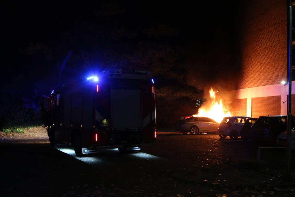 Auto verwoest door brand