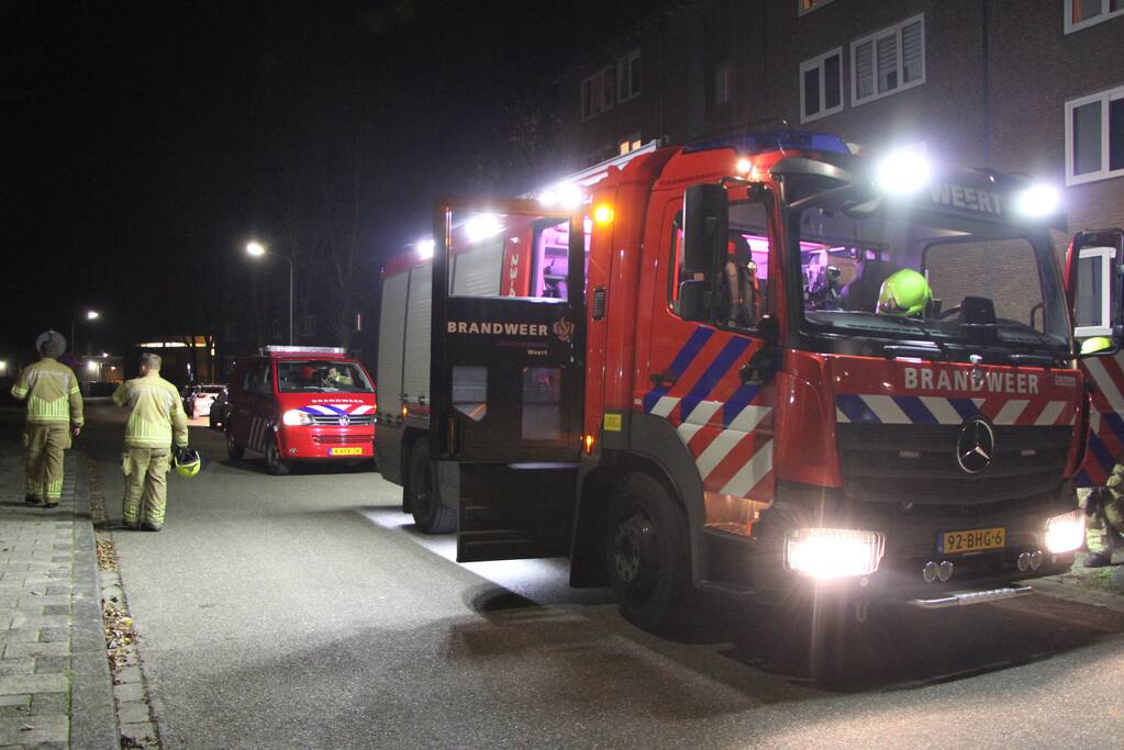 Zoekactie na brandlucht in wijk