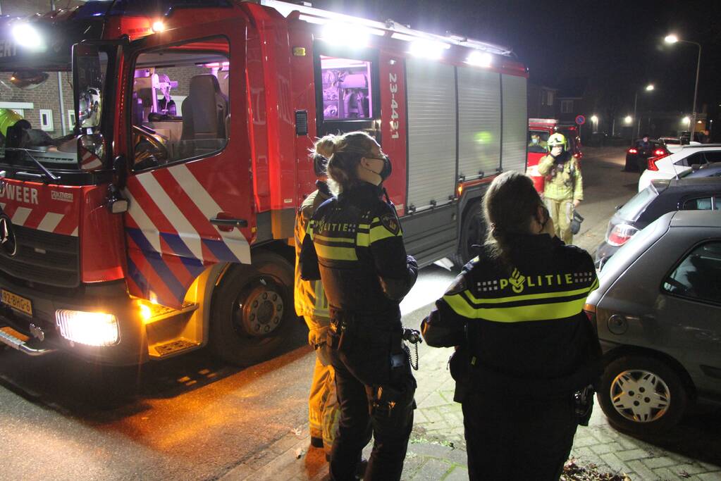 Zoekactie na brandlucht in wijk