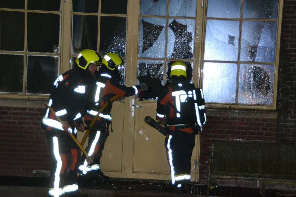 Felle brand in oud pand