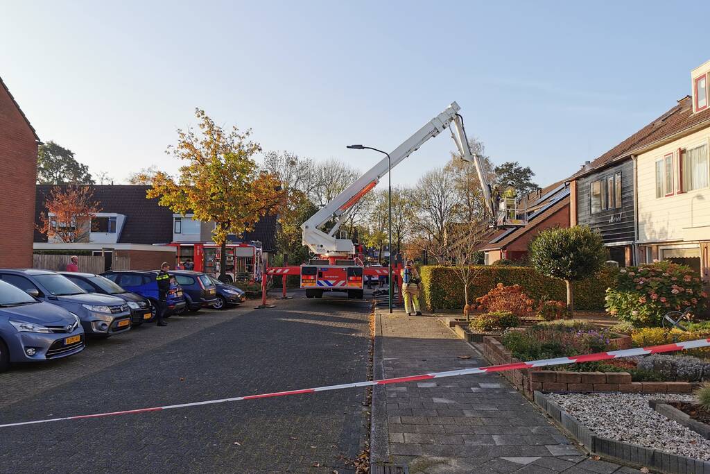 Brand in gevel van tussenwoning
