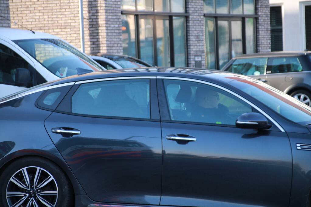 Overleden vrouw (26) aangetroffen in woning, man aangehouden