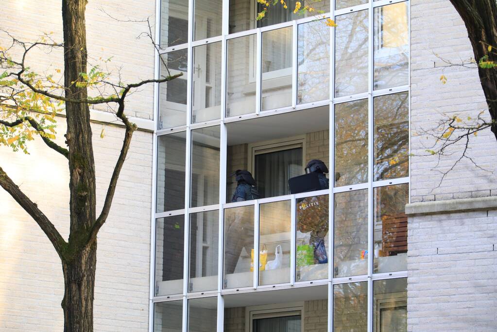 Arrestatieteam valt binnen bij persoon met verward gedrag