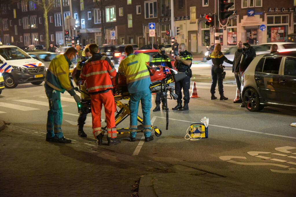 Voetganger ernstig gewond bij aanrijding met auto