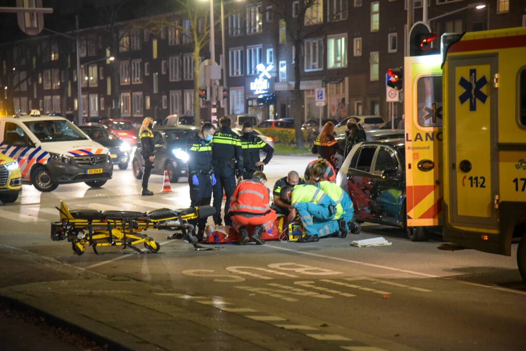 Voetganger ernstig gewond bij aanrijding met auto